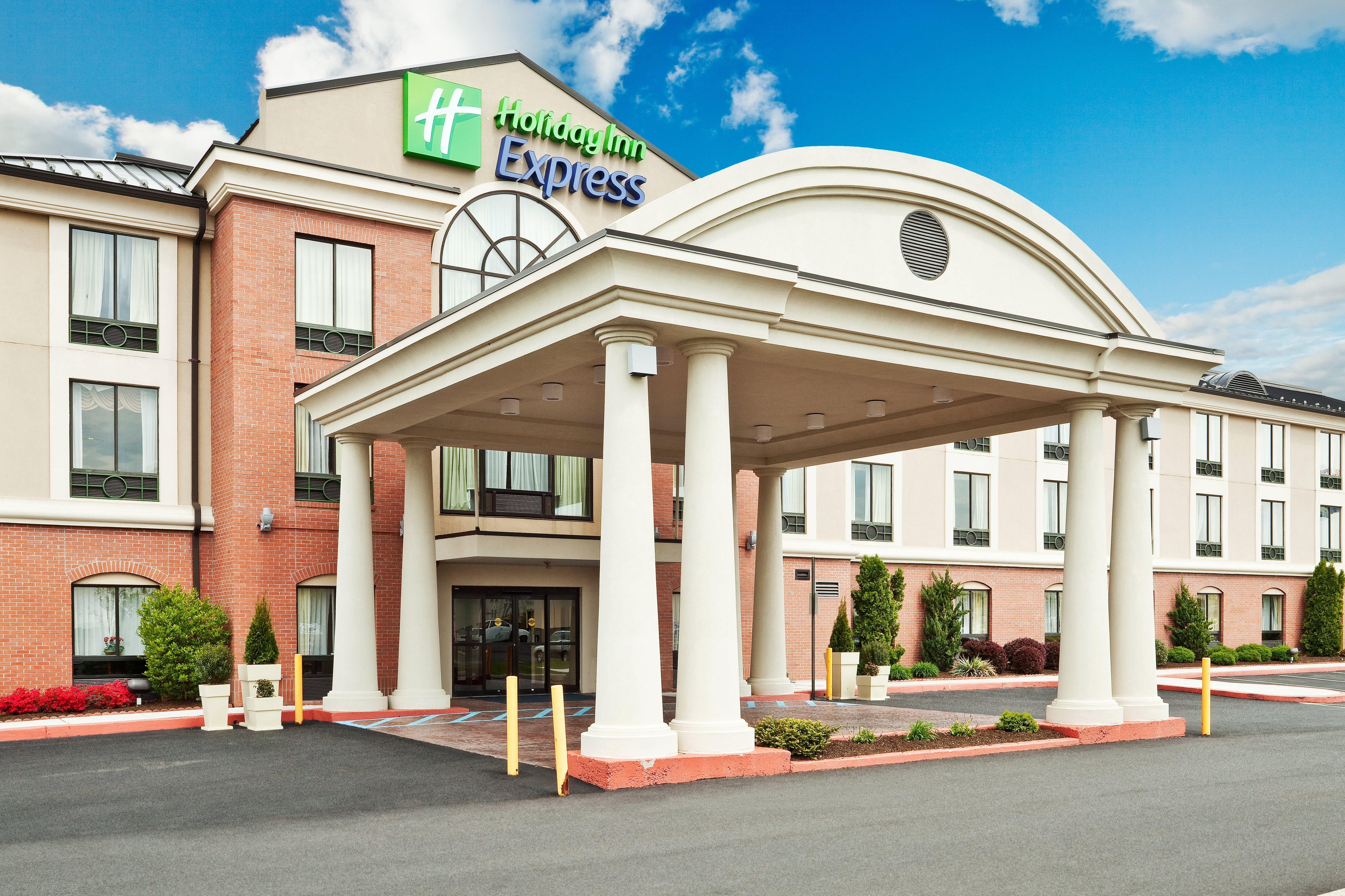 Holiday Inn Express And Suites - Quakertown, An Ihg Hotel Exterior photo