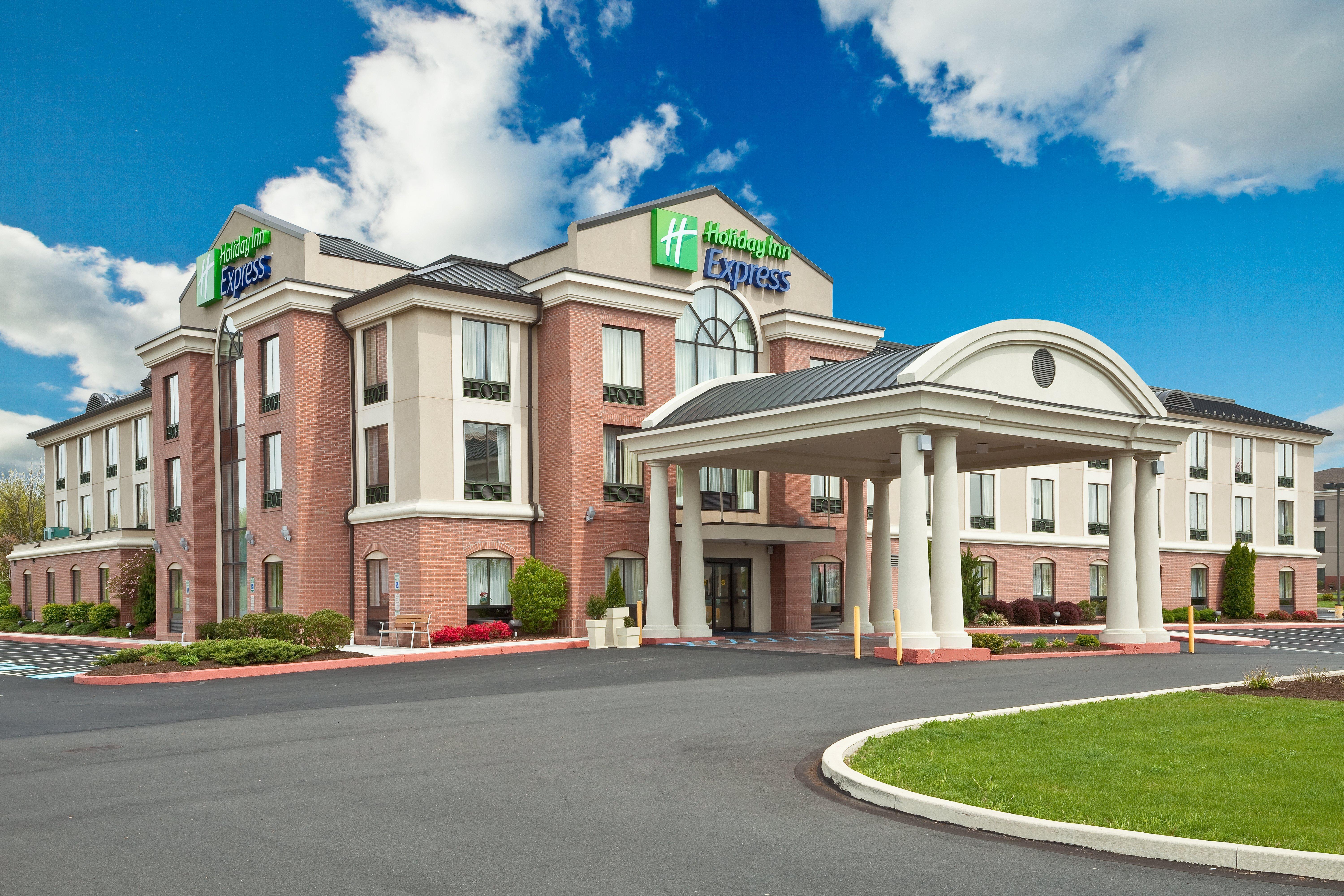 Holiday Inn Express And Suites - Quakertown, An Ihg Hotel Exterior photo