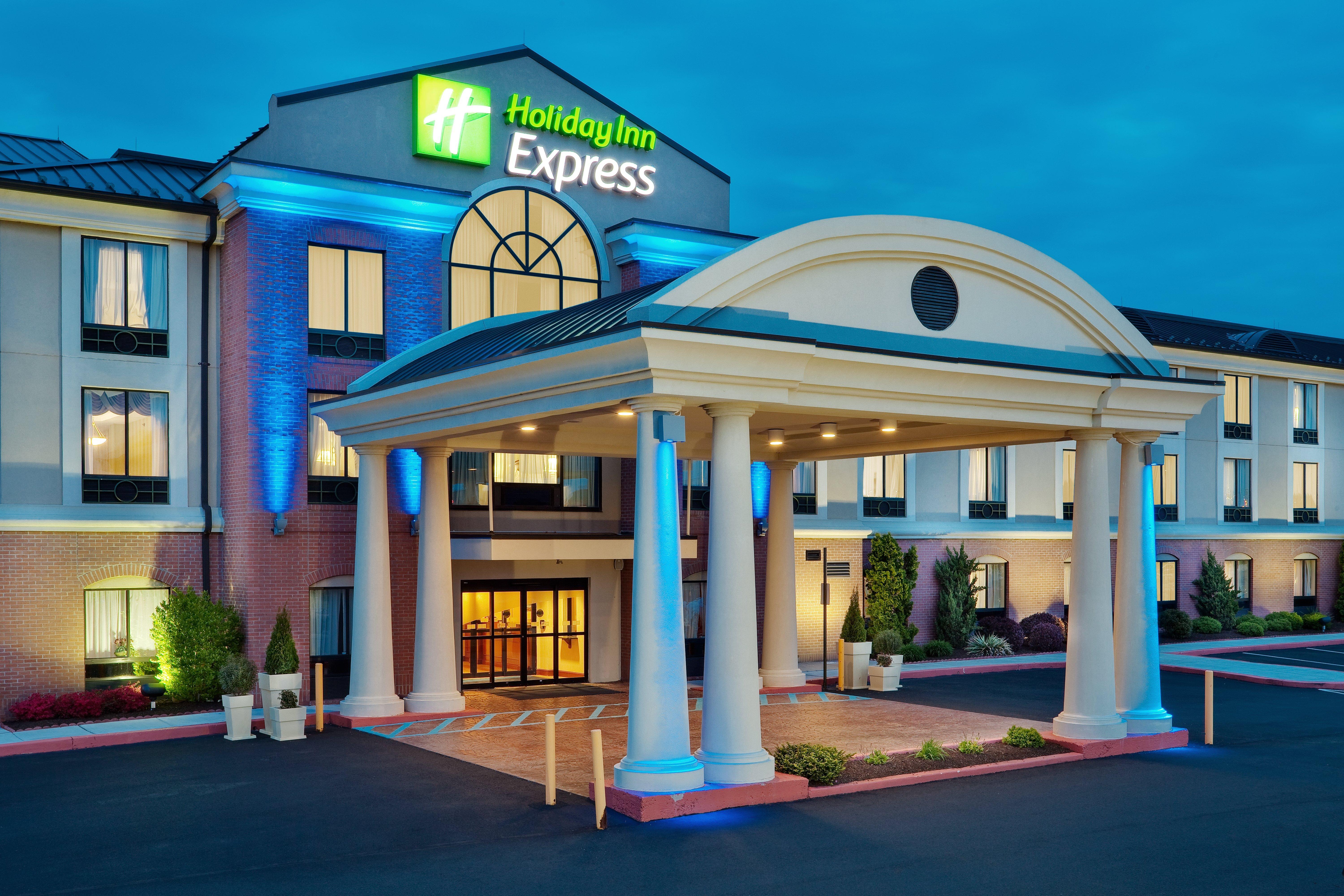 Holiday Inn Express And Suites - Quakertown, An Ihg Hotel Exterior photo